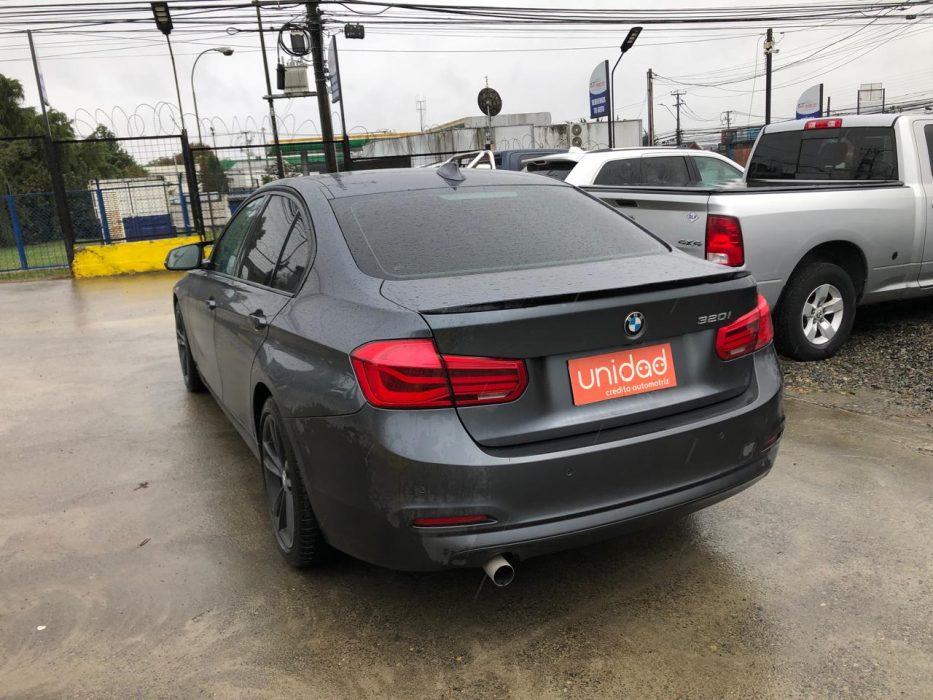 BMW 520I 2015