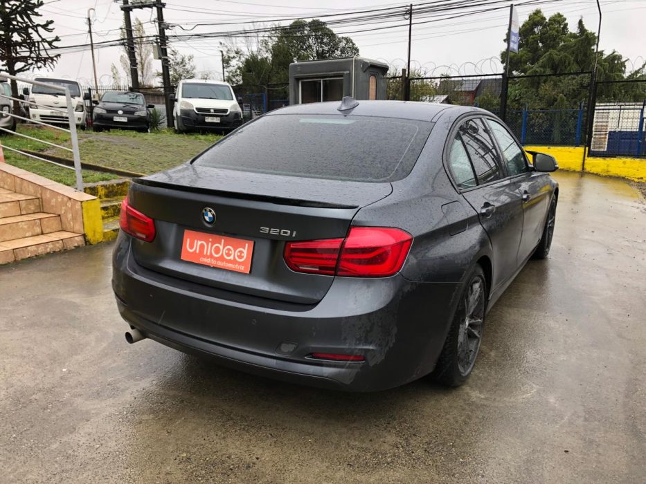 BMW 520I 2015